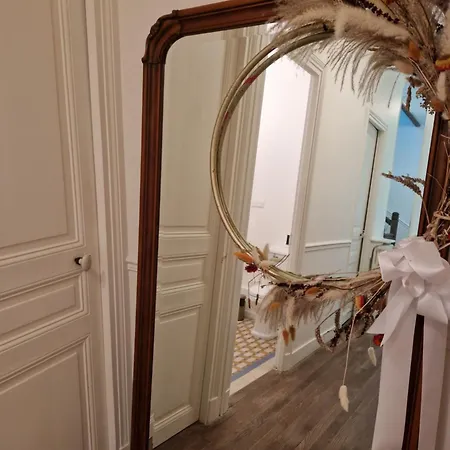 Demeure Du Saule Madame Acomodação com café da manhã  Thieux (Seine-et-Marne)