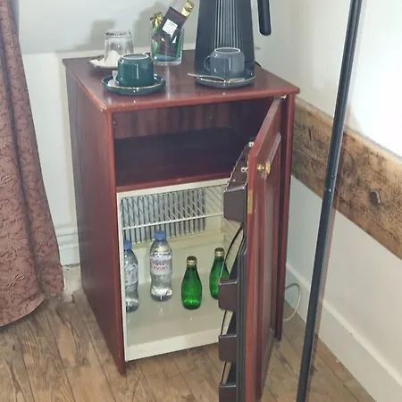 Demeure Du Saule Madame Couette-café Thieux (Seine-et-Marne)