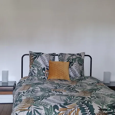 Demeure Du Saule Madame Bed and Breakfast