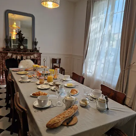 Demeure Du Saule Madame Bed and Breakfast Thieux (Seine-et-Marne)